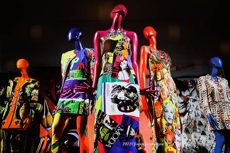 tentoonstelling groningen versace|Gianni Versace Retrospective .